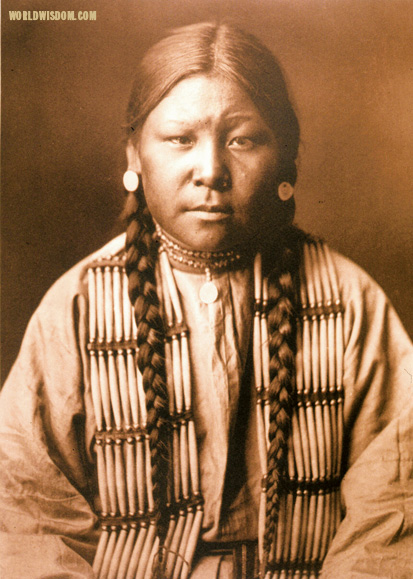 "Cheyenne girl" - Cheyenne, by Edward S. Curtis from The North American Indian Volume 6